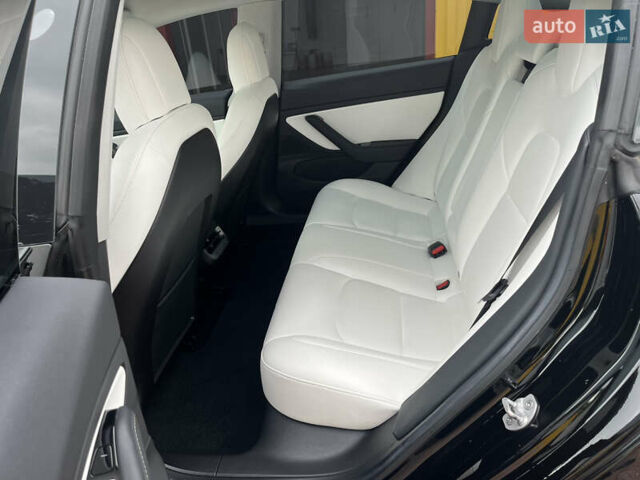 Черный Тесла Модель 3, объемом двигателя 0 л и пробегом 48 тыс. км за 18000 $, фото 32 на Automoto.ua