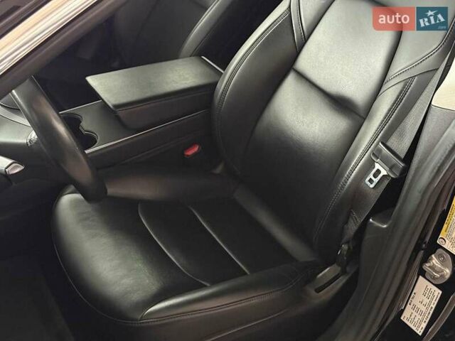 Чорний Тесла Модель 3, об'ємом двигуна 0 л та пробігом 120 тис. км за 16940 $, фото 18 на Automoto.ua