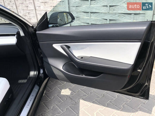Черный Тесла Модель 3, объемом двигателя 0 л и пробегом 109 тыс. км за 21000 $, фото 25 на Automoto.ua