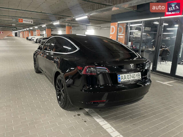 Тесла Модель 3 2019 в Киеве на Automoto.ua Черный Тесла Модель 3, объемом двигателя 0 л и пробегом 102 тыс. км за 19999 $, фото 2 на Automoto.ua