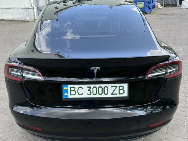 Чорний Тесла Модель 3, об'ємом двигуна 0 л та пробігом 35 тис. км за 21500 $, фото 2 на Automoto.ua