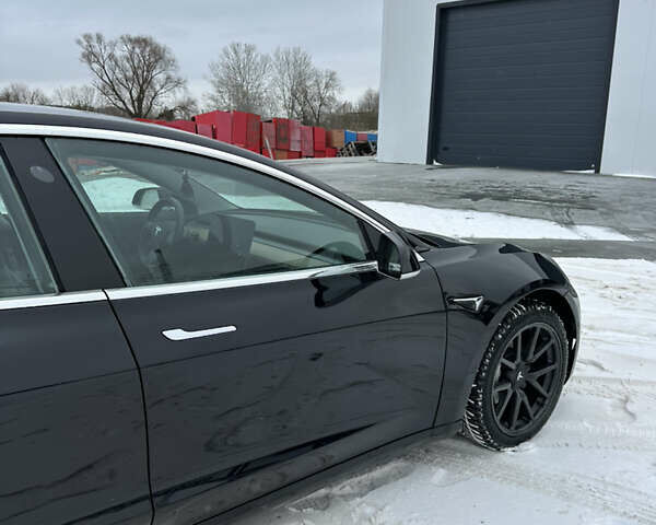 Чорний Тесла Модель 3, об'ємом двигуна 0 л та пробігом 74 тис. км за 19200 $, фото 30 на Automoto.ua