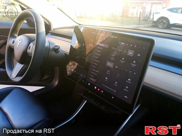 Черный Тесла Модель 3, объемом двигателя 0.18 л и пробегом 46 тыс. км за 17950 $, фото 10 на Automoto.ua