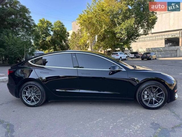 Чорний Тесла Модель 3, об'ємом двигуна 0 л та пробігом 150 тис. км за 13300 $, фото 14 на Automoto.ua