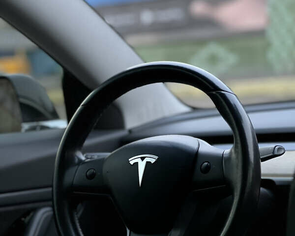 Черный Тесла Модель 3, объемом двигателя 0 л и пробегом 125 тыс. км за 15999 $, фото 16 на Automoto.ua