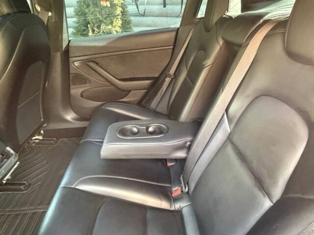 Черный Тесла Модель 3, объемом двигателя 0 л и пробегом 89 тыс. км за 14500 $, фото 20 на Automoto.ua