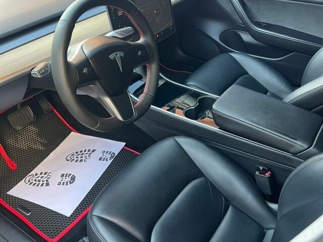 Чорний Тесла Модель 3, об'ємом двигуна 0 л та пробігом 97 тис. км за 14000 $, фото 9 на Automoto.ua