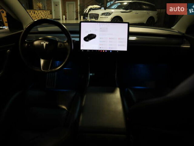 Чорний Тесла Модель 3, об'ємом двигуна 0 л та пробігом 163 тис. км за 15600 $, фото 42 на Automoto.ua