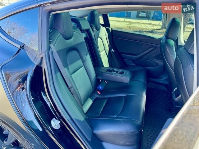 Черный Тесла Модель 3, объемом двигателя 0 л и пробегом 170 тыс. км за 13990 $, фото 19 на Automoto.ua