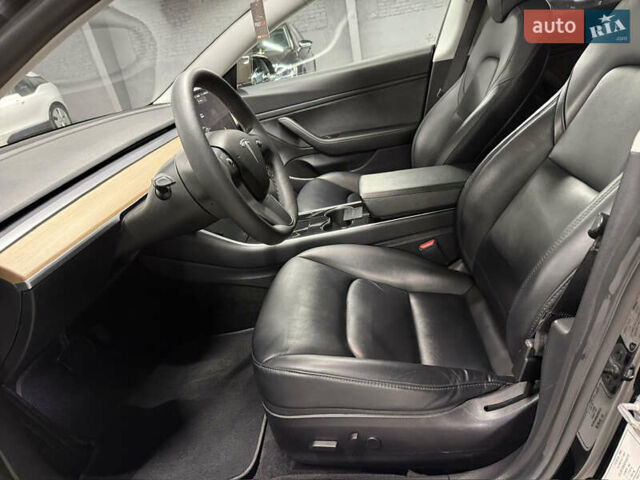 Черный Тесла Модель 3, объемом двигателя 0 л и пробегом 209 тыс. км за 17900 $, фото 66 на Automoto.ua