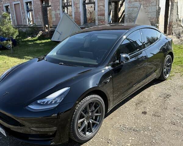 Черный Тесла Модель 3, объемом двигателя 0 л и пробегом 131 тыс. км за 13900 $, фото 2 на Automoto.ua