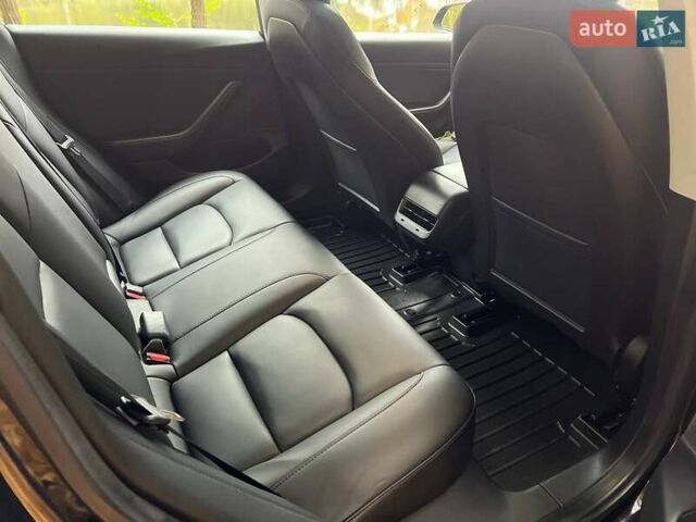 Черный Тесла Модель 3, объемом двигателя 0 л и пробегом 83 тыс. км за 19500 $, фото 15 на Automoto.ua