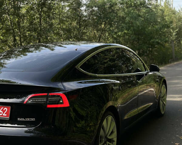 Черный Тесла Модель 3, объемом двигателя 0 л и пробегом 178 тыс. км за 16200 $, фото 20 на Automoto.ua