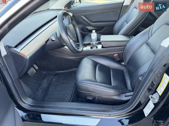 Тесла Модель 3 2019 у Києві на Automoto.ua Чорний Тесла Модель 3, об'ємом двигуна 0 л та пробігом 170 тис. км за 19900 $, фото 11 на Automoto.ua