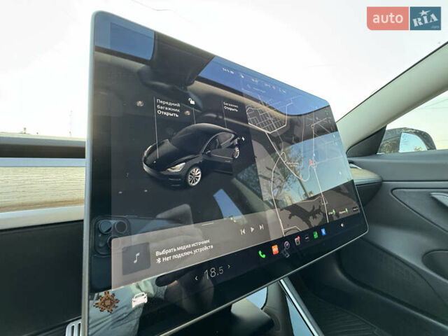 Чорний Тесла Модель 3, об'ємом двигуна 0 л та пробігом 127 тис. км за 18500 $, фото 24 на Automoto.ua