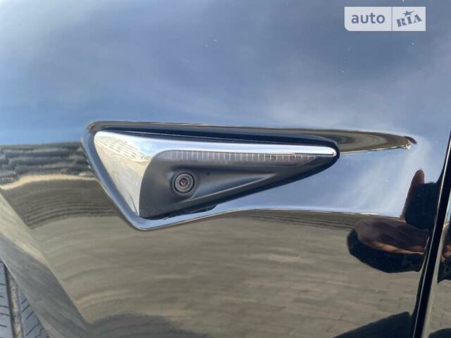 Чорний Тесла Модель 3, об'ємом двигуна 0 л та пробігом 61 тис. км за 24800 $, фото 6 на Automoto.ua