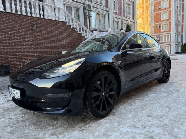 Черный Тесла Модель 3, объемом двигателя 0 л и пробегом 70 тыс. км за 17000 $, фото 6 на Automoto.ua