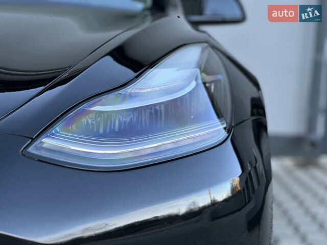 Черный Тесла Модель 3, объемом двигателя 0 л и пробегом 121 тыс. км за 19400 $, фото 8 на Automoto.ua