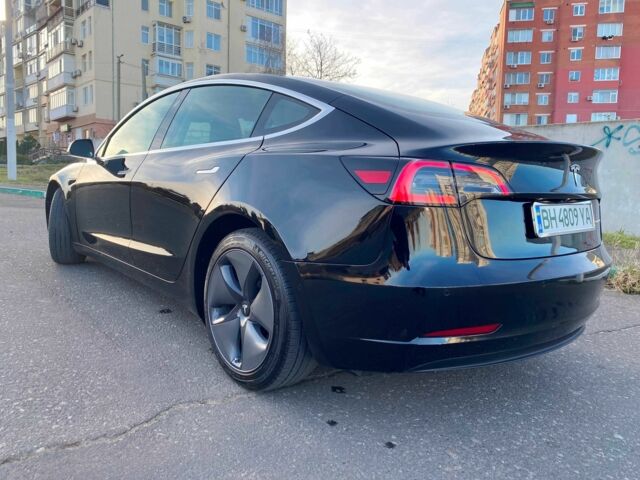 Черный Тесла Модель 3, объемом двигателя 0 л и пробегом 61 тыс. км за 24800 $, фото 9 на Automoto.ua