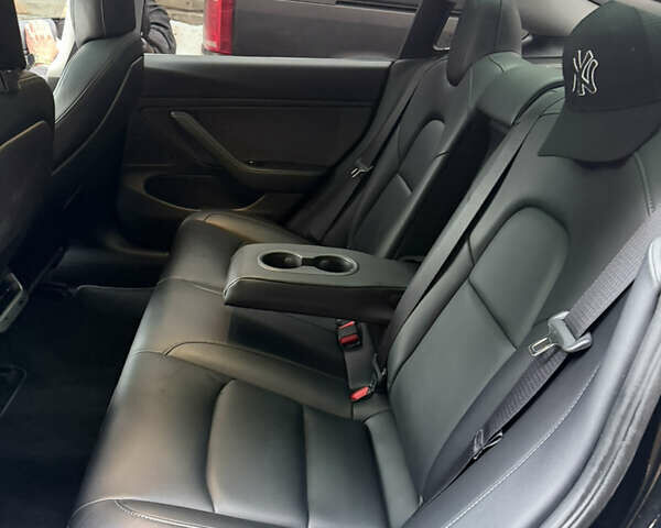 Черный Тесла Модель 3, объемом двигателя 0 л и пробегом 156 тыс. км за 17000 $, фото 12 на Automoto.ua