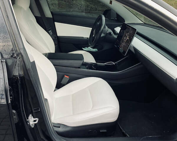 Чорний Тесла Модель 3, об'ємом двигуна 0 л та пробігом 162 тис. км за 17300 $, фото 8 на Automoto.ua