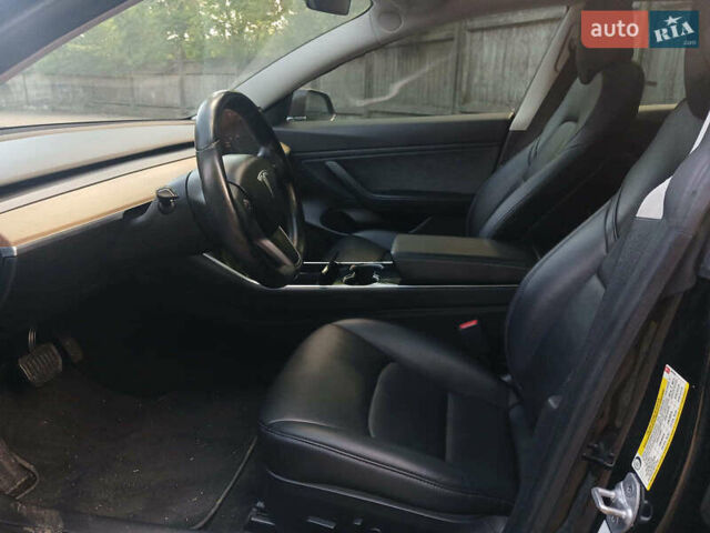 Черный Тесла Модель 3, объемом двигателя 0 л и пробегом 190 тыс. км за 16290 $, фото 9 на Automoto.ua