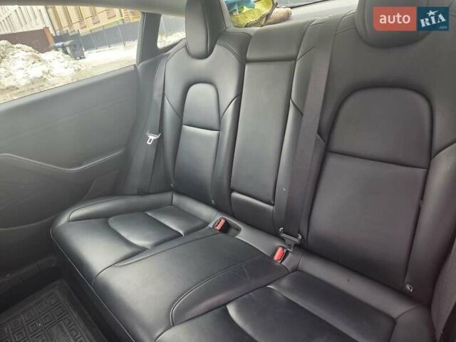 Черный Тесла Модель 3, объемом двигателя 0 л и пробегом 106 тыс. км за 20800 $, фото 17 на Automoto.ua