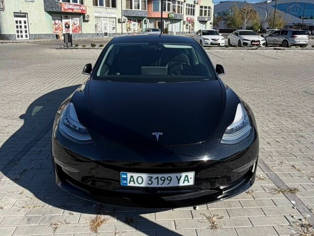 Черный Тесла Модель 3, объемом двигателя 0 л и пробегом 108 тыс. км за 18000 $, фото 1 на Automoto.ua