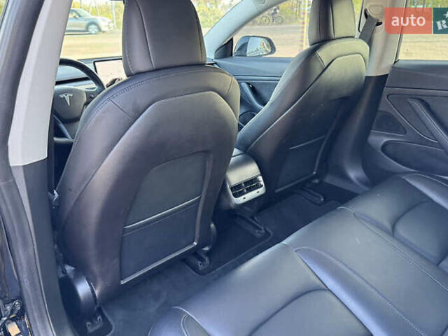 Черный Тесла Модель 3, объемом двигателя 0 л и пробегом 69 тыс. км за 15100 $, фото 12 на Automoto.ua