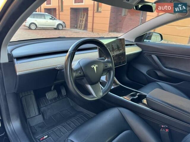 Черный Тесла Модель 3, объемом двигателя 0 л и пробегом 106 тыс. км за 15800 $, фото 14 на Automoto.ua
