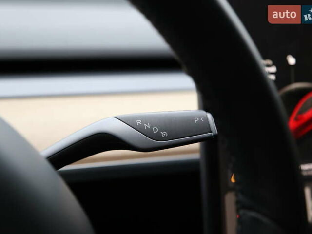 Чорний Тесла Модель 3, об'ємом двигуна 0 л та пробігом 159 тис. км за 16000 $, фото 16 на Automoto.ua