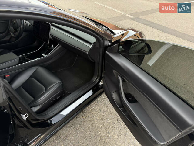Черный Тесла Модель 3, объемом двигателя 0 л и пробегом 91 тыс. км за 23500 $, фото 10 на Automoto.ua