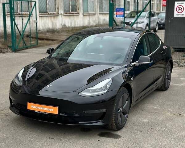 Черный Тесла Модель 3, объемом двигателя 0 л и пробегом 209 тыс. км за 18000 $, фото 1 на Automoto.ua