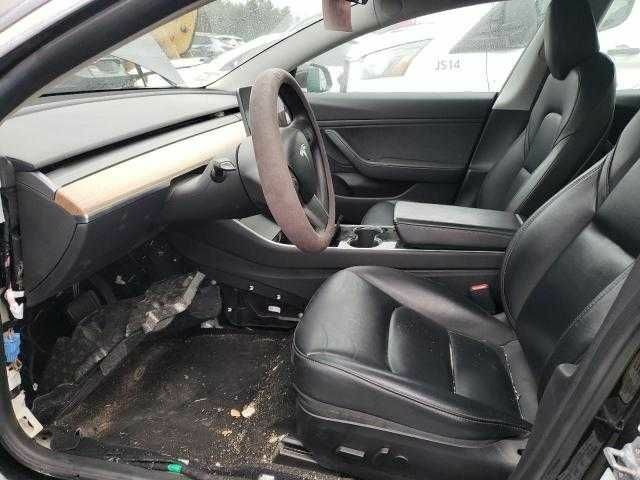 Черный Тесла Модель 3, объемом двигателя 0 л и пробегом 19 тыс. км за 5700 $, фото 6 на Automoto.ua