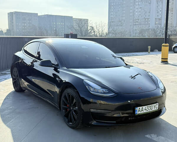 Черный Тесла Модель 3, объемом двигателя 0 л и пробегом 98 тыс. км за 23000 $, фото 2 на Automoto.ua