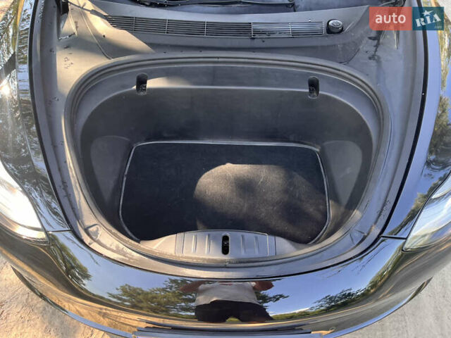 Чорний Тесла Модель 3, об'ємом двигуна 0 л та пробігом 157 тис. км за 17000 $, фото 18 на Automoto.ua