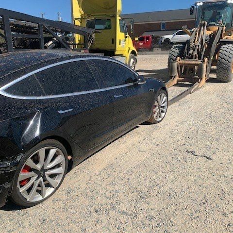 Черный Тесла Модель 3, объемом двигателя 0 л и пробегом 188 тыс. км за 11500 $, фото 1 на Automoto.ua