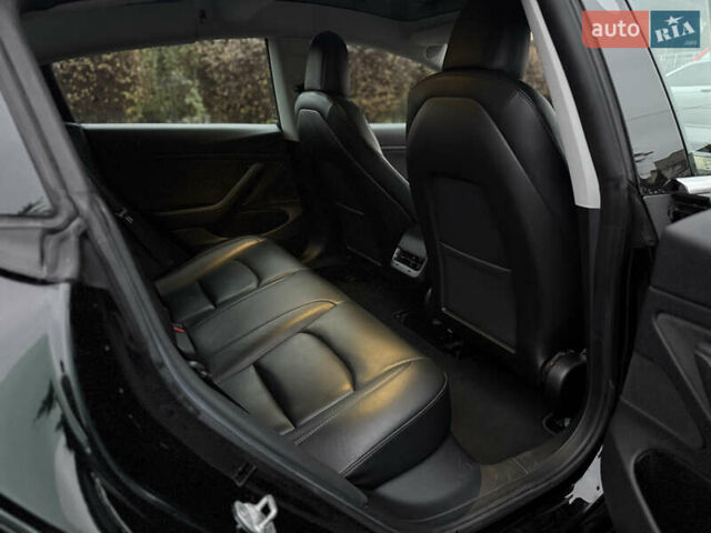 Черный Тесла Модель 3, объемом двигателя 0 л и пробегом 97 тыс. км за 14600 $, фото 31 на Automoto.ua