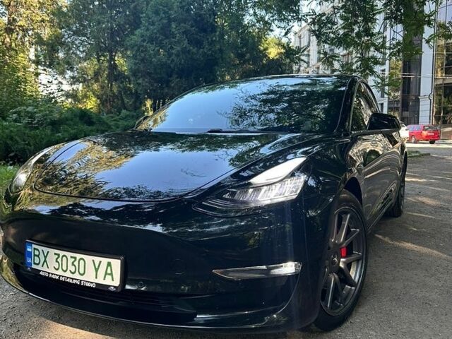 Чорний Тесла Модель 3, об'ємом двигуна 0 л та пробігом 156 тис. км за 17000 $, фото 1 на Automoto.ua