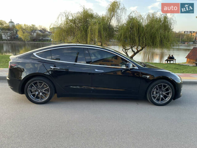 Черный Тесла Модель 3, объемом двигателя 0 л и пробегом 85 тыс. км за 21500 $, фото 3 на Automoto.ua