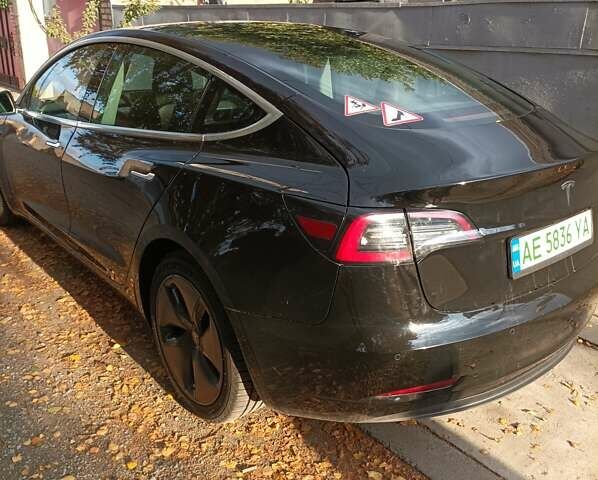 Черный Тесла Модель 3, объемом двигателя 0 л и пробегом 260 тыс. км за 13800 $, фото 5 на Automoto.ua
