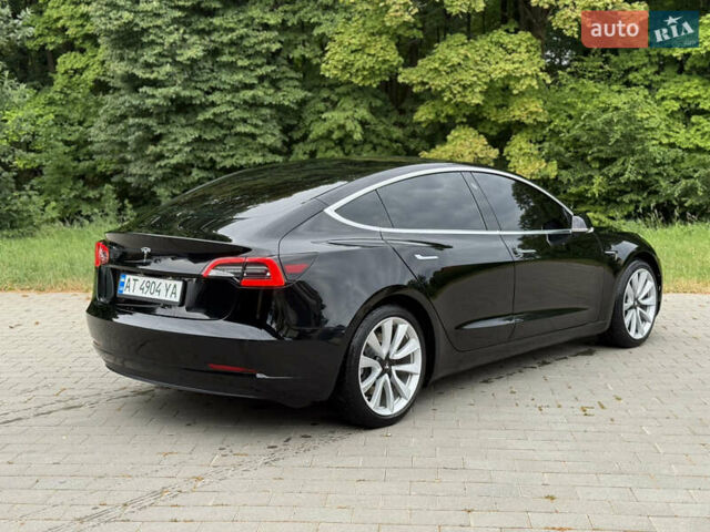 Черный Тесла Модель 3, объемом двигателя 0 л и пробегом 150 тыс. км за 15350 $, фото 2 на Automoto.ua