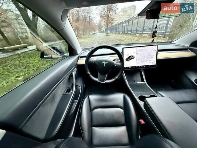 Чорний Тесла Модель 3, об'ємом двигуна 0 л та пробігом 131 тис. км за 19000 $, фото 18 на Automoto.ua