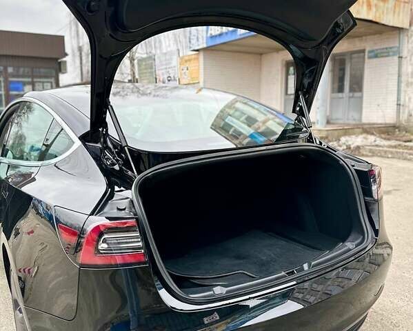 Черный Тесла Модель 3, объемом двигателя 0 л и пробегом 209 тыс. км за 18000 $, фото 42 на Automoto.ua