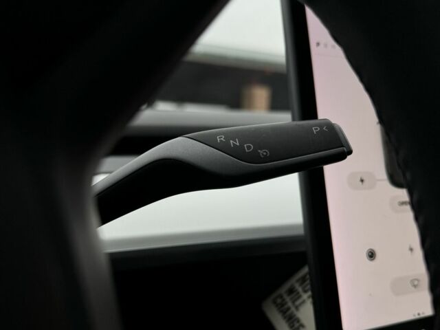 Черный Тесла Модель 3, объемом двигателя 0 л и пробегом 47 тыс. км за 18000 $, фото 10 на Automoto.ua