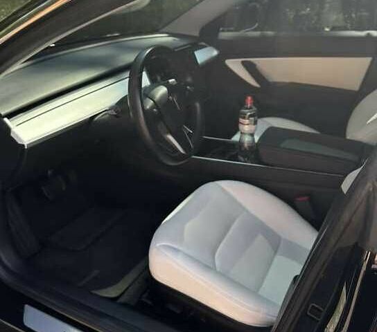 Чорний Тесла Модель 3, об'ємом двигуна 0 л та пробігом 54 тис. км за 13900 $, фото 4 на Automoto.ua