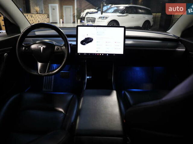 Чорний Тесла Модель 3, об'ємом двигуна 0 л та пробігом 163 тис. км за 15600 $, фото 43 на Automoto.ua