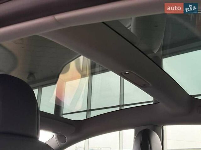 Чорний Тесла Модель 3, об'ємом двигуна 0 л та пробігом 120 тис. км за 16940 $, фото 10 на Automoto.ua