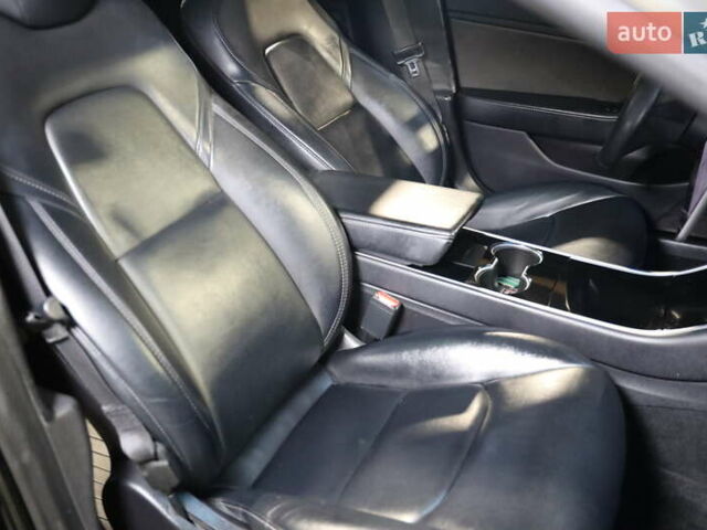 Чорний Тесла Модель 3, об'ємом двигуна 0 л та пробігом 163 тис. км за 15600 $, фото 34 на Automoto.ua