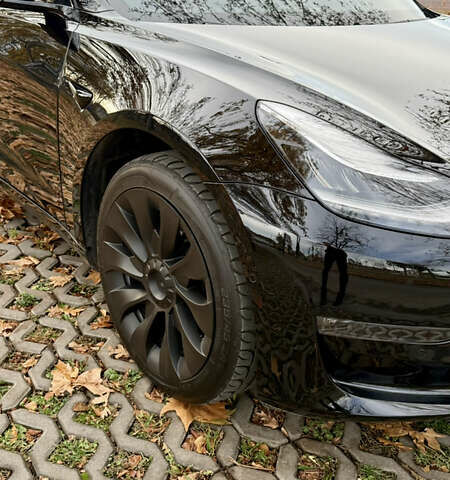 Чорний Тесла Модель 3, об'ємом двигуна 0 л та пробігом 94 тис. км за 15900 $, фото 9 на Automoto.ua